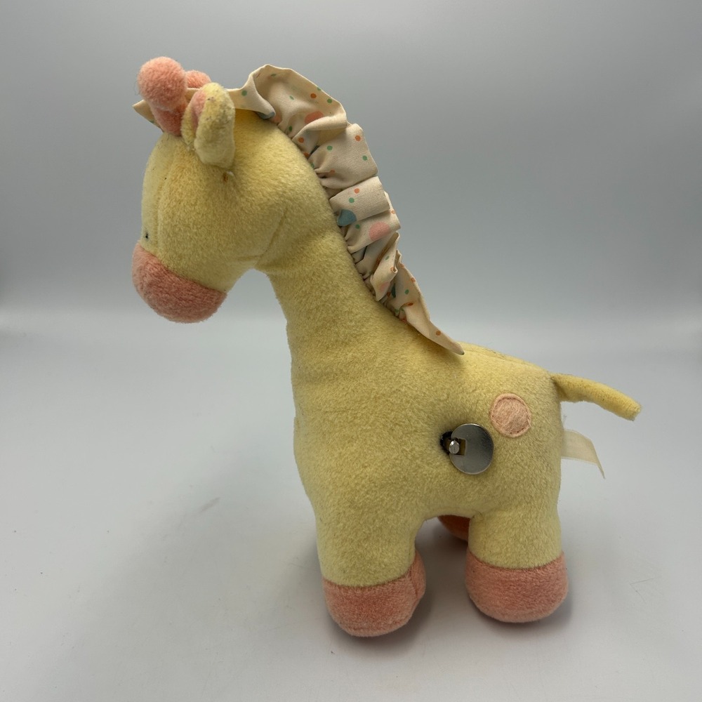 Vintage Baby Toy Giraffe Wind Up Russ‎ Berrie Jingles Yellow Musical Moves Plush